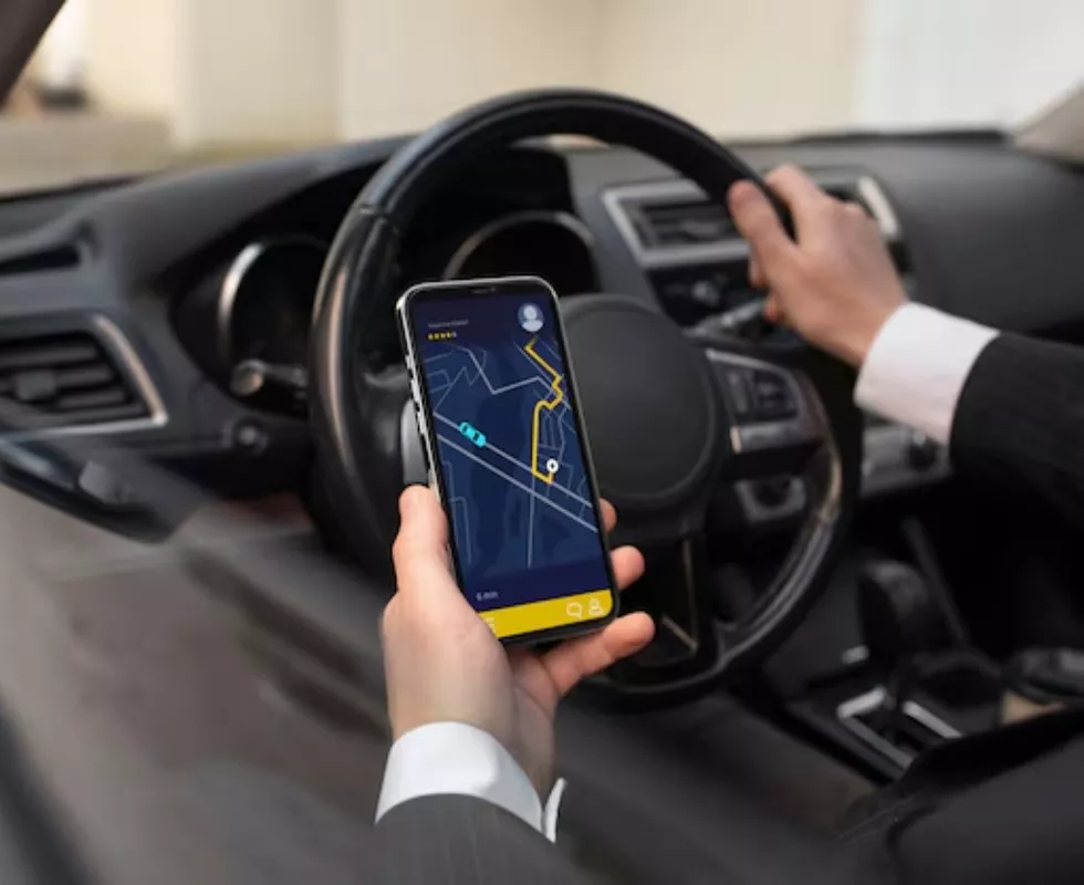 Real-Time Ride Scheduling & Tracking